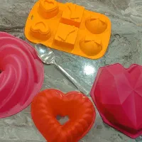 تعدادی قالب ژله سیلیکونی