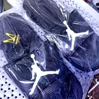 دمپایی نایک|کیف، کفش، کمربند|قم, باغ شریفی|دیوار