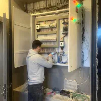 برقکار برق کار ،خدمات برقی