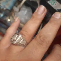 انگشتر تاج و سرباز هخامنشی قلم زنی ۱۰ گرم
