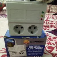 محافظ برق دو شاخه ای