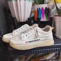 کفش ها همه نو هستن زیاد پوشیده نشده