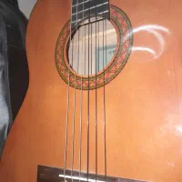 گیتار c40اصل اندوزی قدیمی باسیم های آمریکایی