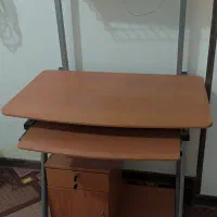 میز مطالعه قفسه دار
