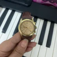 ساعت ۳ موتوره زنانه