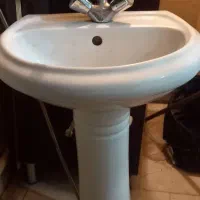 روشویی و شیرآب