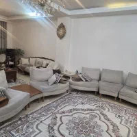 مبل جلو تلوزیونی نیاز به تعمیر