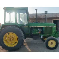 تراکتور جاندیر 3140