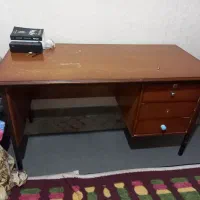 میز تحریر و میزکامپیوتر