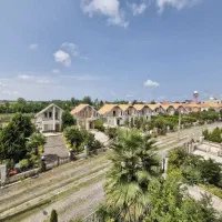 دوبلکس-شهرکی-استخر4فصل-3خواب-مبله