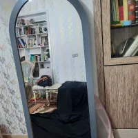 ایینه قدی بزرگ سالم بدون خط وخش  درحد نو ۲۵۰۰