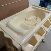 تخت تعویض و وان حمام کودک و نوزاد|اسباب و اثاث بچه|تهران, زعفرانیه|دیوار