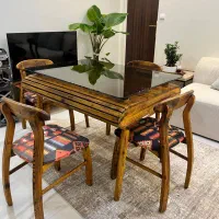 میز ناهارخوری ۴ نفره تمیز و سالم