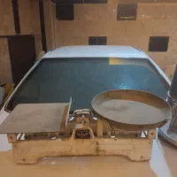 ترازو|کلکسیون اشیاء عتیقه|نسیم‌شهر, |دیوار