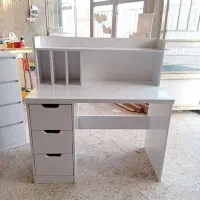 میز مدل یاس