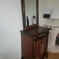 کنسول و آئینه