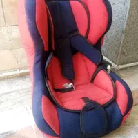 صندلی خودرو نوزاد