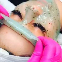 فیشیال وپاکسازی مخصوص خانم ها