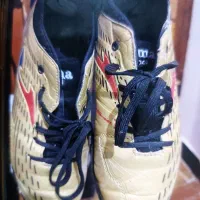 کفش چمنی  سایز ۳۹ درجه یک استوک  ۸۰۰ هزار تومان