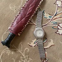 چاقو شکاری و ساعت فول‌نگین