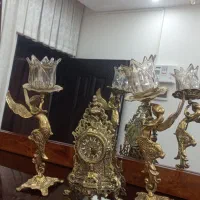 شمعدان با ساعت برنجی هستن