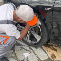 کارواش و پولیش خودرو