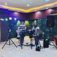 دیجی و نوازنده +زوج هنرمند+باند نور تمپو فینگرفود