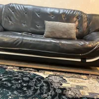 یک دست مبل چرم