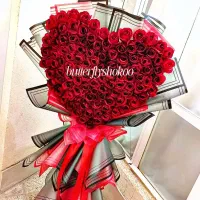 دسته گل رز مصنوعی ۱۰۰ تایی ولنتاین تولد خواستگاری