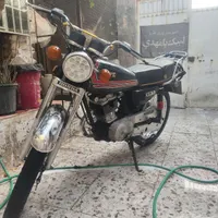 موتور هوندا ۱۲۵ موتور مشکی ۵ دنده