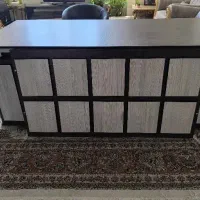 میز مطالعه و مدیریت