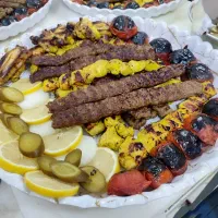 دونفر نیرو آقا جهت کار در رستوران نیازمندیم