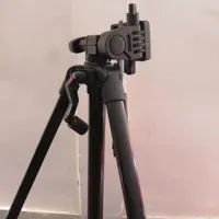 ۳ پایه دوربین عکاسی
