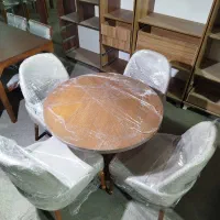 میز ۴ نفره گرد