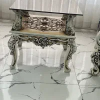 ویترین و میز