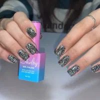 خدمات کاشت ناخن حرفه ای و ماندگار و لیفت ابرو|خدمات آرایشگری و زیبایی|نور, |دیوار