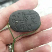 گردنی یشم مهره نقش کوروش هخامنشی