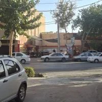 مغازه تجاری ۱۸۰ متر  قابل تبدیل به دو مغازه|فروش مغازه و غرفه|اصفهان, شهشهان|دیوار