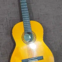 گیتار یاماها c70