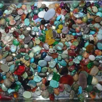 بالای ۴۰۰ عدد جواهر لوکس