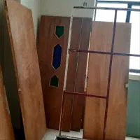 چهار چوب آهنی و درب بسیار سالم