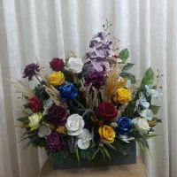 دسته گل مصنوعی بزرگ