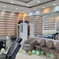 اجاره میز ناخن و تخت|خدمات آرایشگری و زیبایی|صدرا-فارس, فاز ۱|دیوار