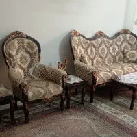مبل سلطنتی تازه رو کوبی شده
