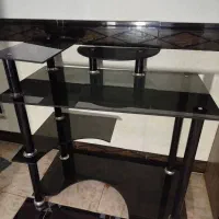 میز کامپیوتر شیشه ای