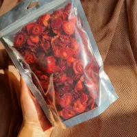 فروش انواع میوه خشک لواشک و سبزیجات خشک