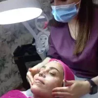 جذب ادمین خانم  حرفه ای پیج اینستاگرام