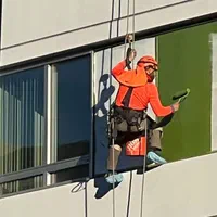 کار در ارتفاع،راپل،بندباز،پیچ رولپلاک عایق اب بندی|خدمات پیشه و مهارت|محمودآباد, |دیوار