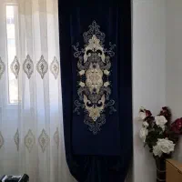دکور پرده مخمل دو عدد آبی درباری درحد نو|پرده، رانر، رومیزی|شاهین‌شهر, مسکن مهر|دیوار