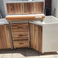 کابینت فلزی تمیز سالم  با صفحه و هود سینک و روشویی